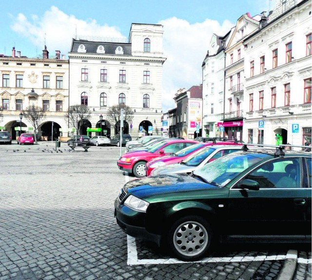 To nie żart, na cieszyńskim rynku możesz zaparkować auto