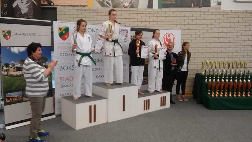 Kolejne udane zawody mają za sobą zawodnicy Wałbrzyskiego Klubu Karate Full Contact