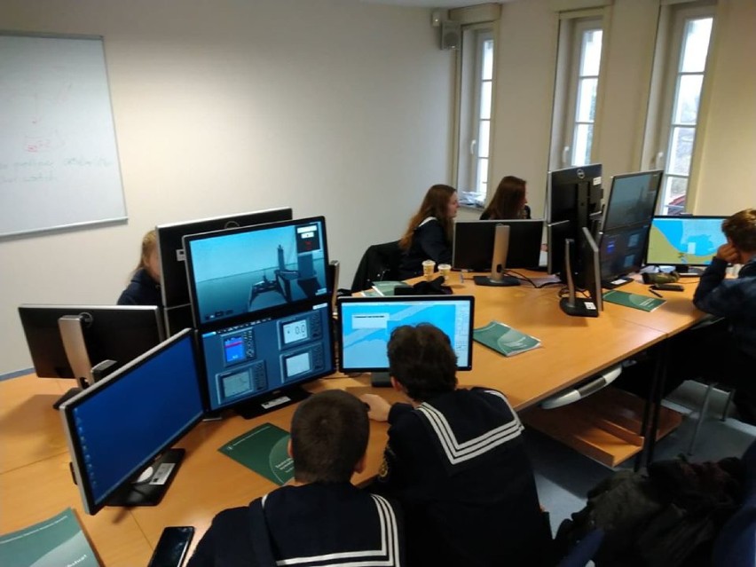Darłowo: Uczniowie uczestniczą w szkoleniach z obsługi radaru [ZDJĘCIA]