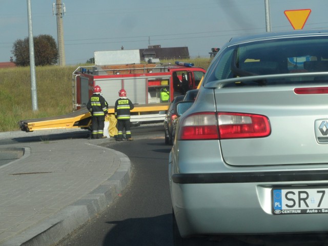 Straż autostrada A1 Żory: Wielkie sprzątanie oleju napędowego