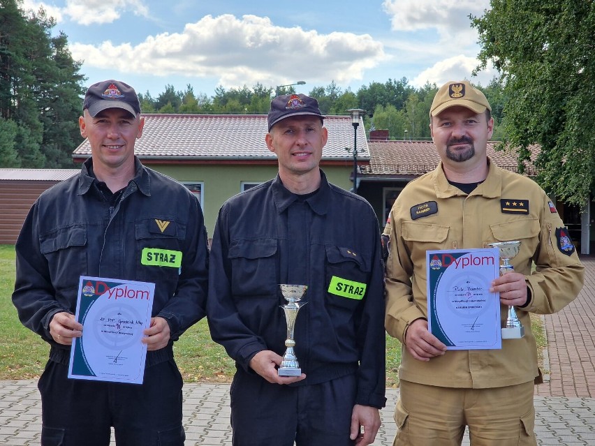 Mistrzostwa strażaków w strzelectwie sportowym. Nasi strażacy stanęli na podium!