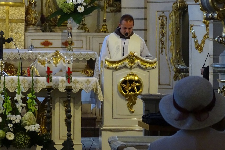 Obłóczyny u oo Franciszkanów