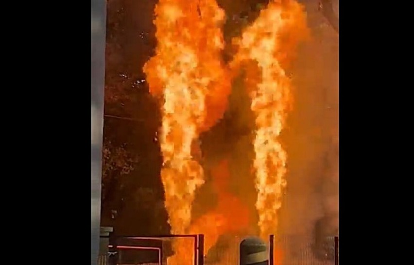 Pożar gazu w Strzegomiu - na miejscu eksperci zastanawiają...