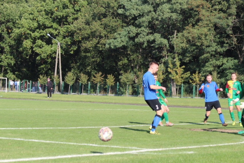 Ziemowit Osięciny - Wisła Dobrzyń nad Wisłą 2:4. Zdjęcia z meczu 11. kolejki 5. ligi kujawsko-pomorskiej [zdjęcia]