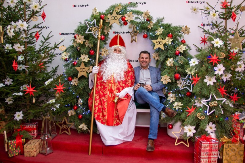 Świąteczny nastrój w "elektryku". ZSE-E w Radomsku odwiedził św. Mikołaj. ZDJĘCIA