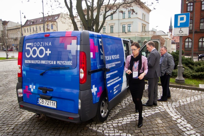 Program 500 +. Bus promujący akcję zawita do kwidzyńskich gmin