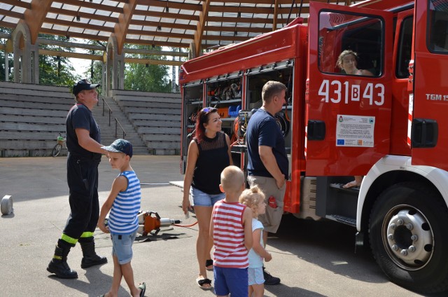 Strażacy z Hajnówki poprowadzili zajęcia edukacyjne dla dzieci