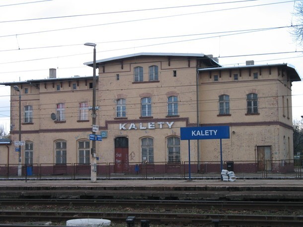 Dworzec PKP w Kaletach