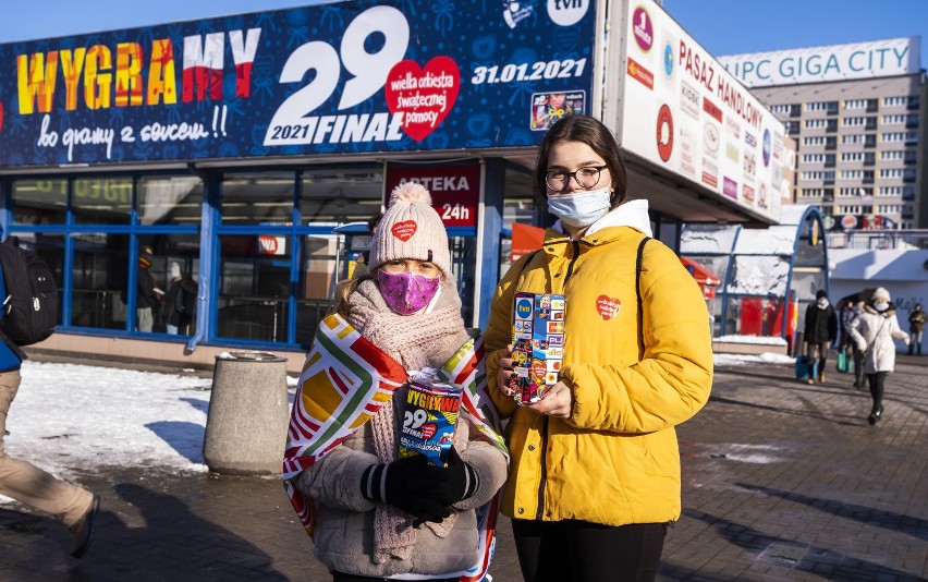 29. finał WOŚP w cieniu pandemii. Czy na ulicach widać wolontariuszy z puszkami?