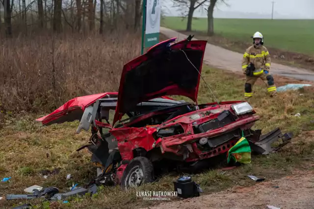 Wypadek śmiertelny pod Knyszynem. Nie żyją dwie osoby