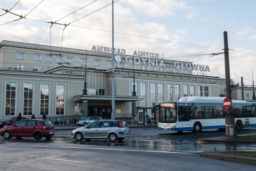 Gdynia Główna największą stacją pasażerską na Pomorzu wg...