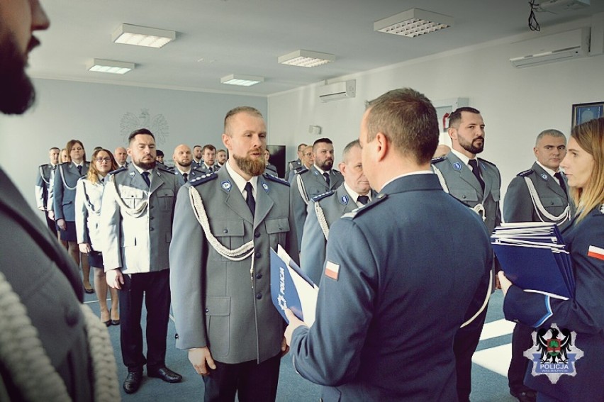 Tak wyglądają wałbrzyscy policjanci, którzy dostali dzisiaj...