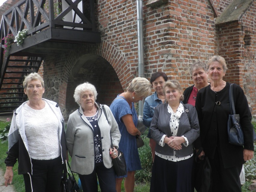 Seniorzy z „Jutrzenki” zwiedzają zakątki województwa łódzkiego