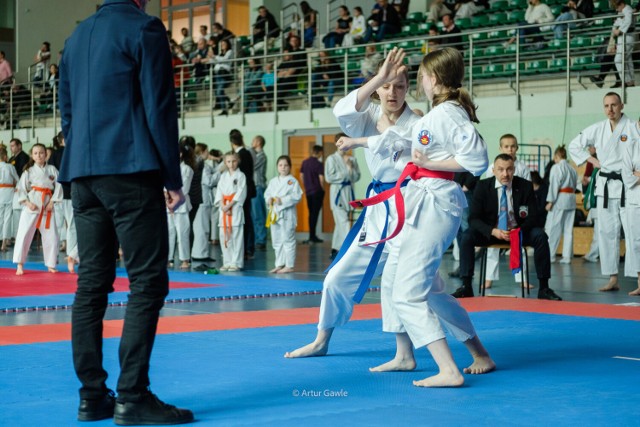 Hala sportowa Akademii Tarnowskiej jest areną zmagań karateków