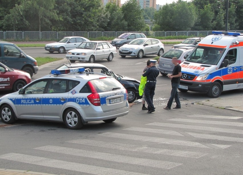 Wypadek na skrzyżowaniu ul. Jana Pawła z ul. Romantyczną