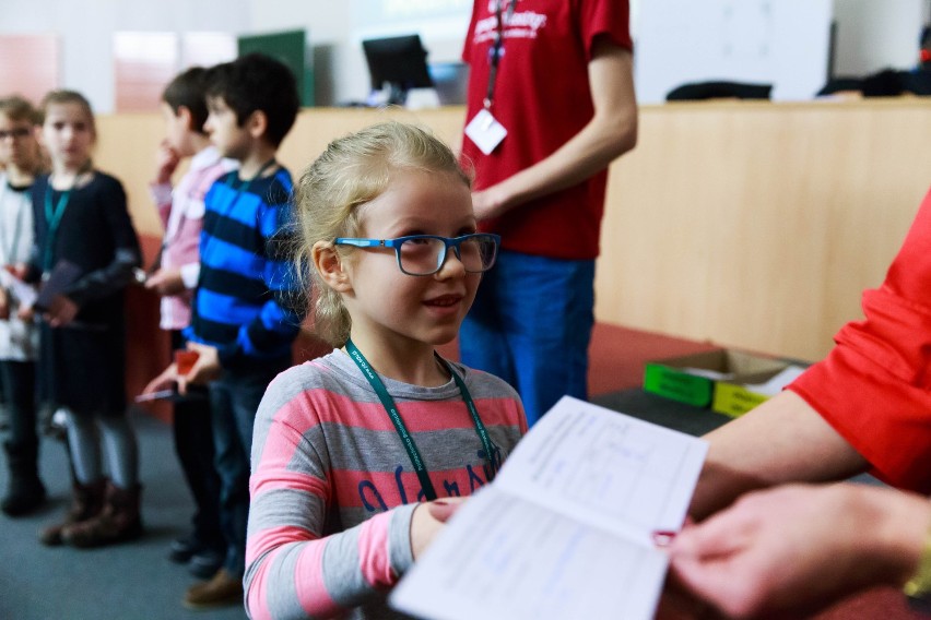 Białostocki Uniwersytet Dziecięcy - najmłodsi studenci rozpoczęli rok akademicki [ZDJĘCIA]