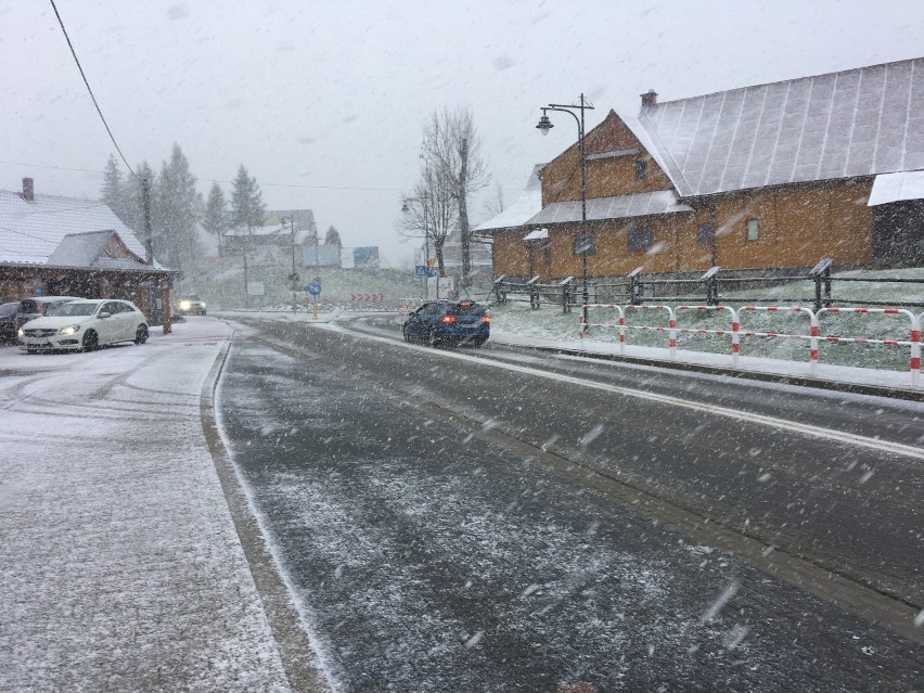 Śnieżyca w Bukowinie Tatrzańskiej. Fatalne warunki do jazdy [ZDJĘCIA][VIDEO]