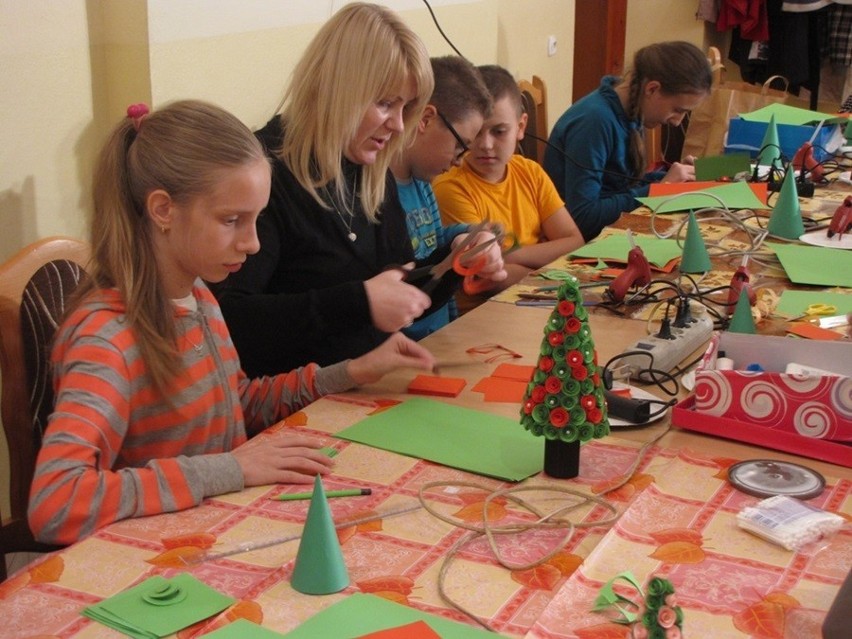 Dziadowa Kłoda: Quilling łączy pokolenia