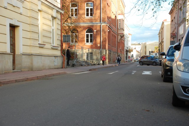 Wyłączony z ruchu został odcinek ulicy Sokoła, od skrętu w ul. Asnyka do wjazdu w ul. Czackiego