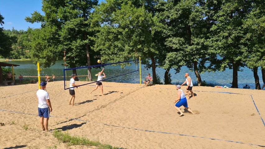 W Dziemianach rozegrano Mistrzostwa Powiatu Kościerskiego w Piłce Plażowej [ZDJĘCIA]