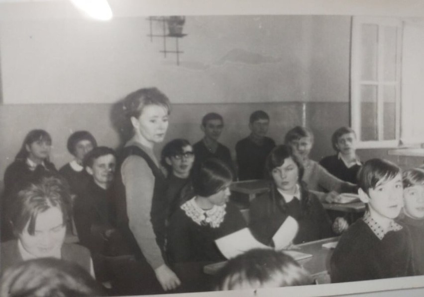 Sieradz, lata 70. Szkoła Podstawowa nr 1. Pierwszy raz PUBLIKOWANE ZDJĘCIA