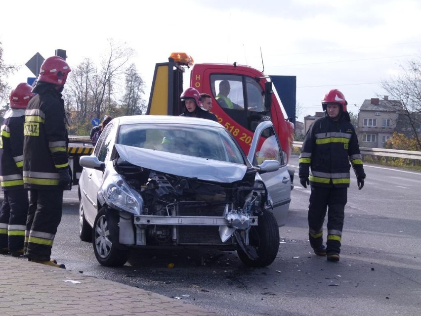 Zderzenie aut w Łowiczu (Foto)