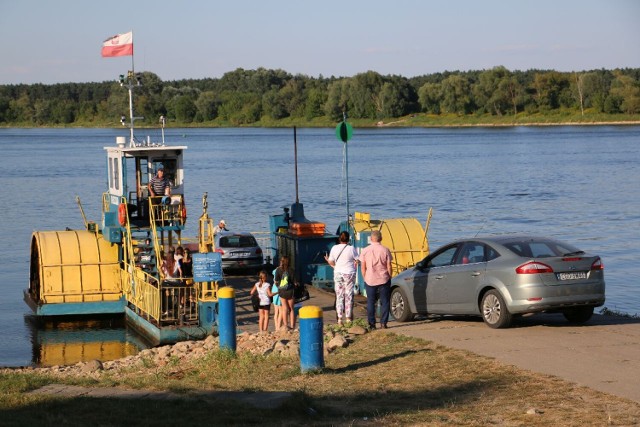 Przeprawa promowa w Nieszawie została wstrzymana