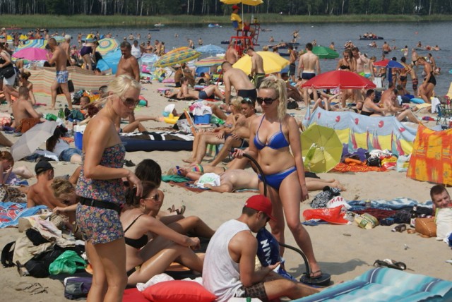 Tysiące plażowiczów odpoczywały nad Pogorią III