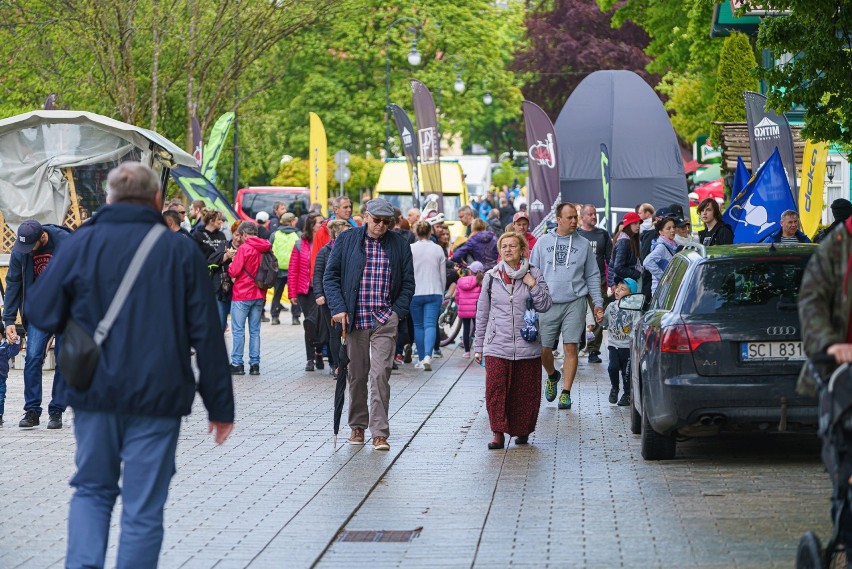 Krynica-Zdrój znowu tętni życiem. W czerwcowy długi weekend...