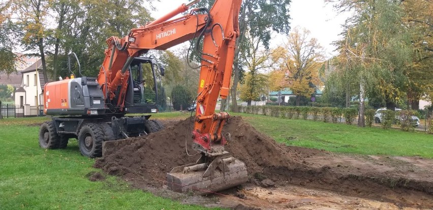 W Pyrzycach powstaje nowy plac zabaw [ZDJĘCIA]                