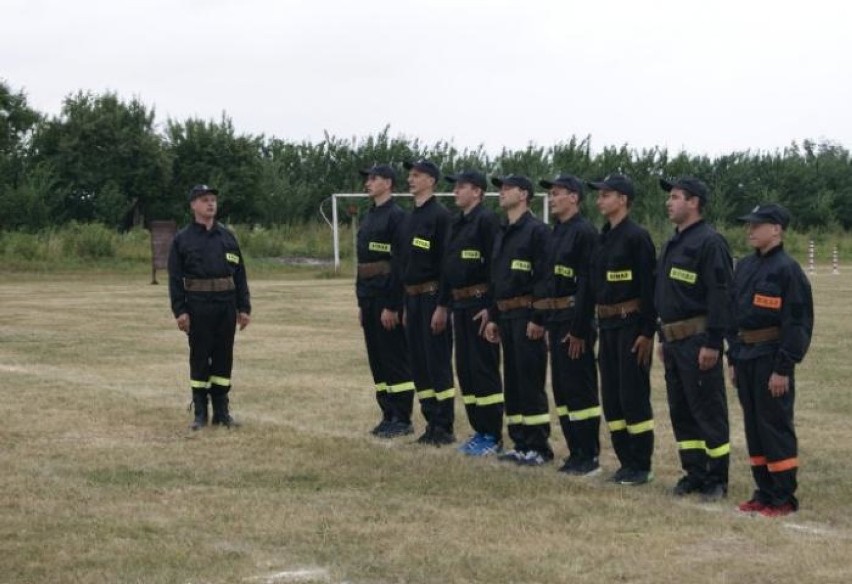 Druhowie z Szydłowa zwyciężyli w gminnych zawodach sportowo-pożarniczych (ZDJĘCIA)