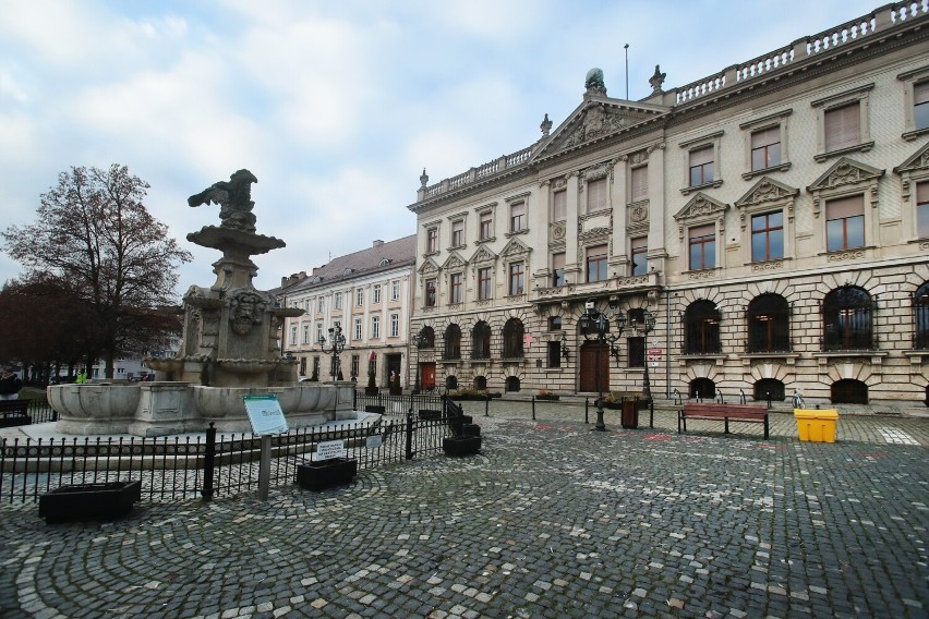 Miasto nie ma pieniędzy na przebudowę placu Orła Białego w Szczecinie