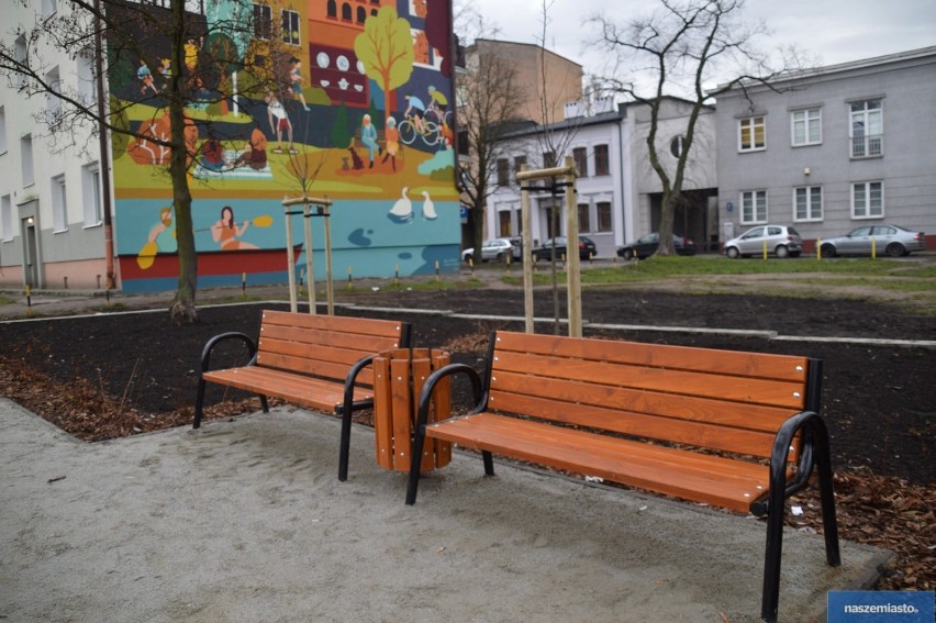 Park kieszonkowy przy ulicy Brzeskiej we Włocławku gotowy [zdjęcia]