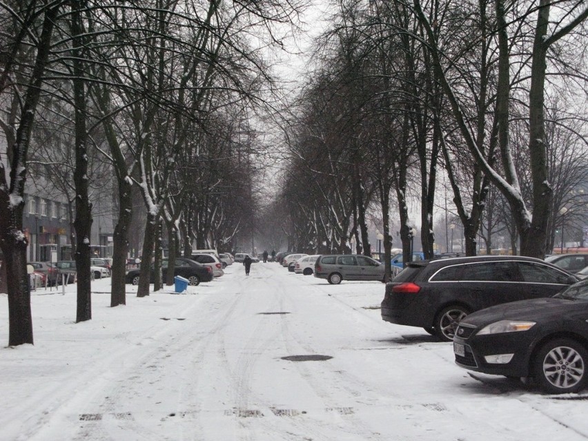 Zima w Warszawie. Dwie kolizje na ulicach stolicy