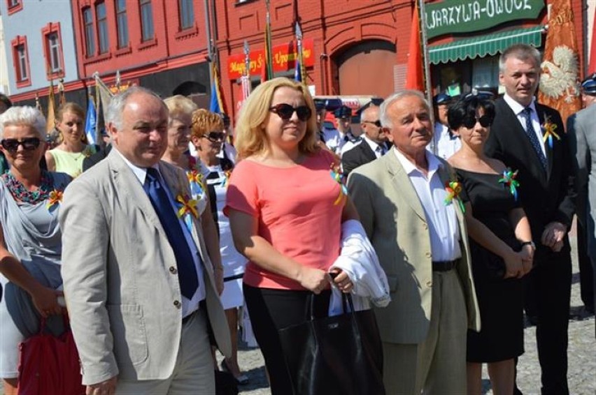 Dożynki powiatowo-gminne w Koziegłowach: rolnicy z całego powiatu dziękowali za tegoroczne plony