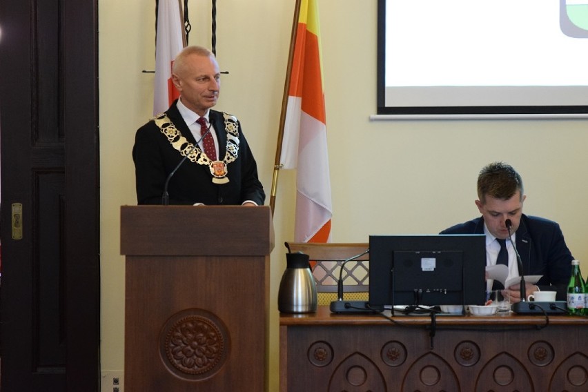 Żukowska nową wiceprzewodniczącą Rady Miejskiej, a Kujawa nowym radnym [zdjęcia]