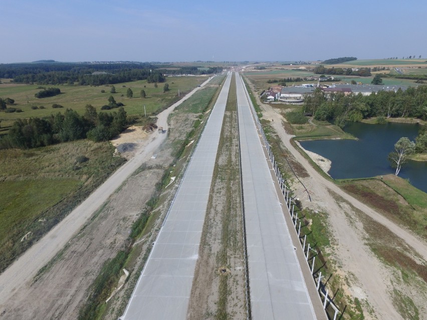 Zdjęcia z budowy autostrady A1 w Śląskiem. Odcinek od węzła...