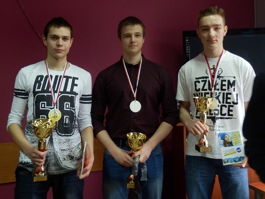 Szachowe mistrzostwa wygrali uczniowie żnińskiego ogólniaka 