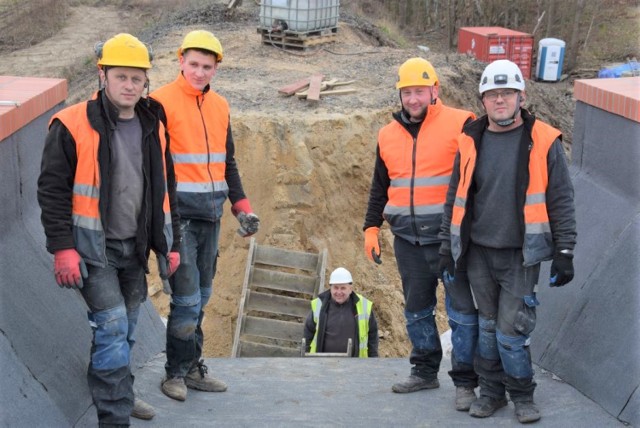 Modernizacja od podstaw wiaduktu kolejowego w Łagowie położonego na trasie na trasie Toporów - Sieniawa Lubuska 