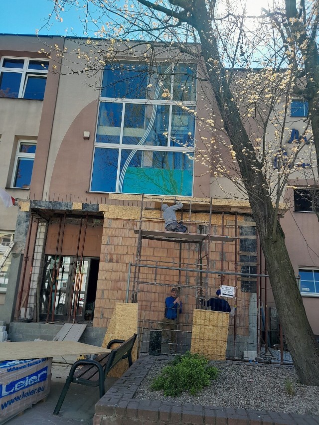 Biblioteka Miejska w Zduńskiej Woli będzie nieczynna przez miesiąc z powodu modernizacji budynku przy ul. Łaskiej