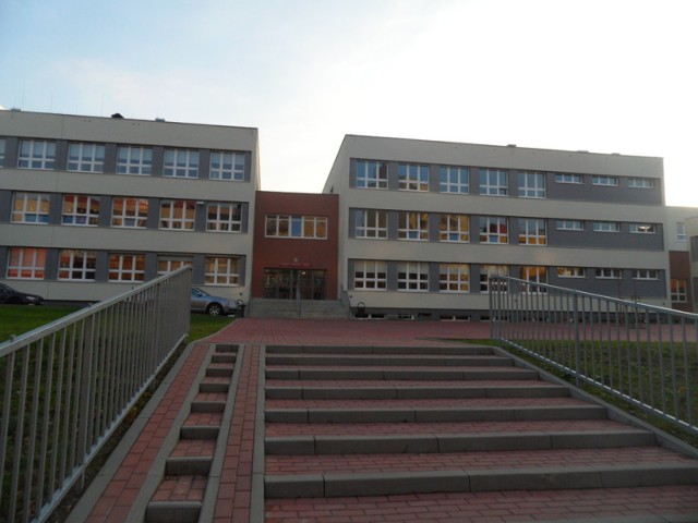 W dąbrowskich szkołach i przedszkolach uczy się ponad 16 tysięcy dzieci i młodzieży