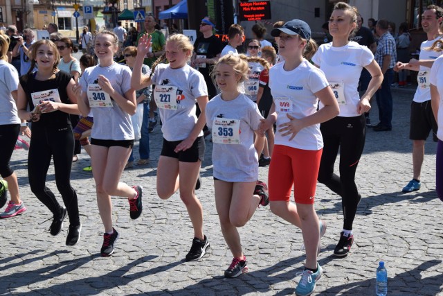 W czasie Święta Biegowego w Jarosławiu biegacze zmierzyli się w Mini Maratonie Jarosławskim, Dzięcięcym Biegu Ulicznym i Biegu Malucha. Na Rynku zakończył się również Galicya Maraton z Przemyśla do Jarosławia. Dystans 42 km jako pierwszy pokonał Grzegorz Czyż ("Grupa Azoty - Automatyka Tarnów"). Uzyskał czas 2:53:46. Drugie miejsce zajął Mieczysław Jałocha ("Przemyski Klub Biegacza team"), a na trzecim miejscu uplasował się Radosław Śląski ("Team Biegowy Strzyżów").

