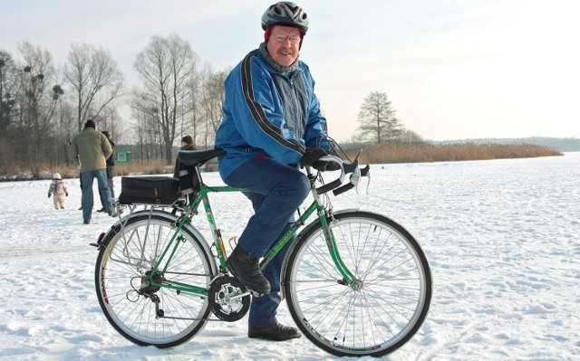 Witold Rudziński na rowerze