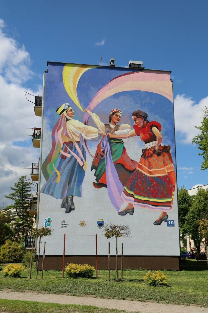 Mural na ścianie bloku przy ul. Rzecznej 10 w Przemyślu.