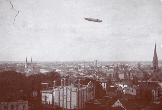 Przelot sterowca nad Bydgoszczą w 1913 roku. Nie wiadomo, czy ktoś fotografował z niego miasto, ale to niewykluczone