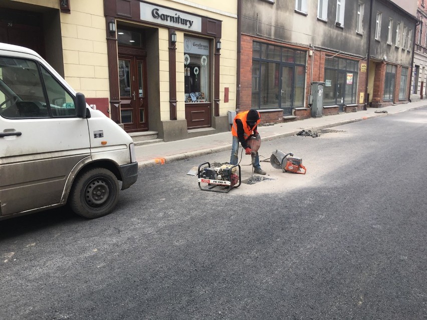 Pleszew. Dobiegają końca prace na Sienkiewicza, ale będą kolejne utrudnienia