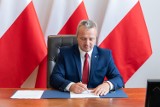 Powiat inowrocławski otrzyma 7,5 miliona złotych z Rządowego Programu Rozwoju Dróg. Wojewoda podpisał umowy