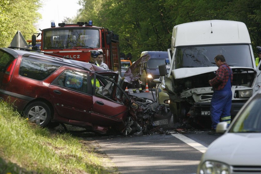 Wypadek na trasie Legnica-Lubin (FOTO)