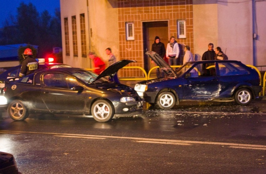 Kolizja w pobliżu budynku poczty. 21-latek nie ustąpił pierwszeństwa