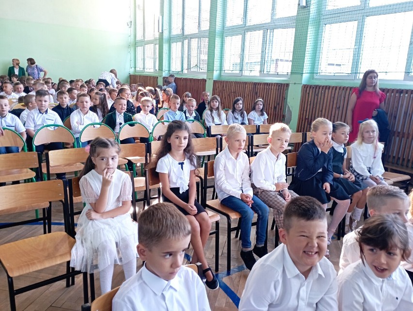 Najmłodsze klasy rozpoczęły rok szkolny w ZSSO w Skierniewicach